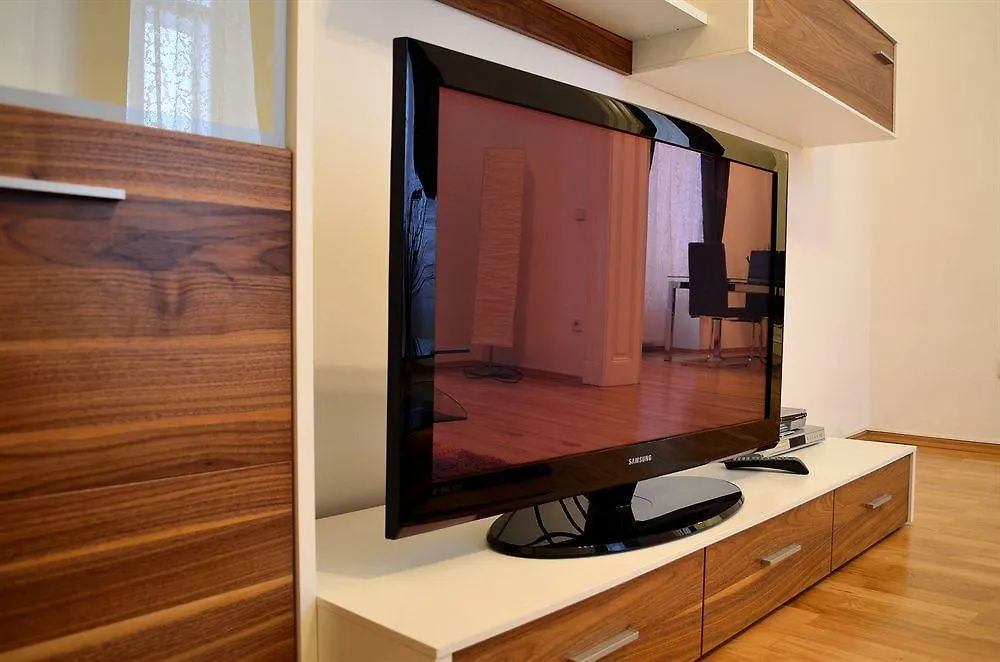 City Center Apartment Vienna - Baeckerstrasse 3*,